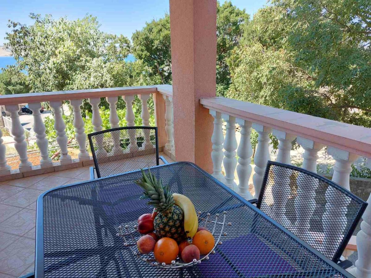 Apartment Ante And Dijana Starigrad Paklenica Exterior foto