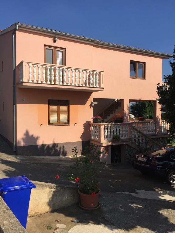 Apartment Ante And Dijana Starigrad Paklenica Exterior foto